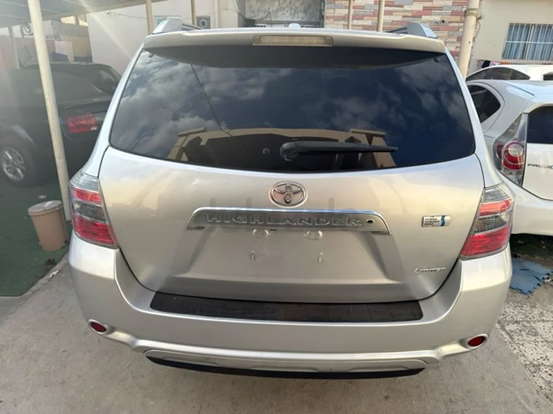 Toyota highlander hybrid full option63148168753281114