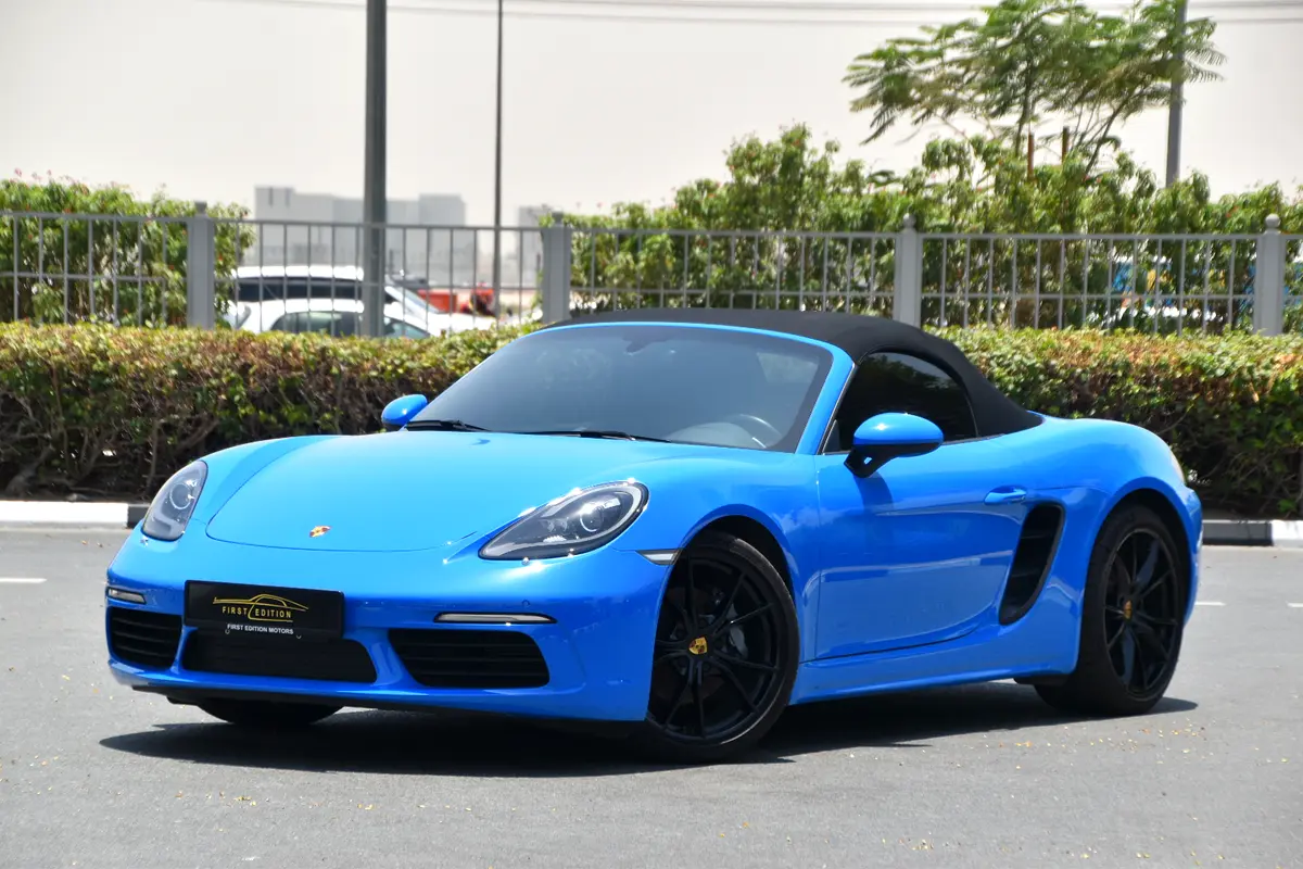 Porsche Boxster 2022 — photo 1 of 15