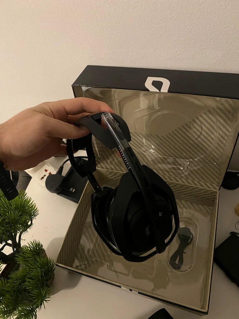 سماعة رأس Logitech Astro A50 + محطة قاعدة63256064842498114