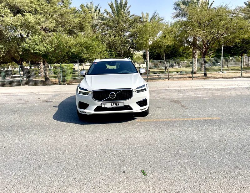 فولفو XC60 T5 R-Design 2019 مذهلة، مجهزة بالكامل لدول مجلس التعاون الخليجي، صيانة وكالة كاملة، بدون حوادث63178403067907112