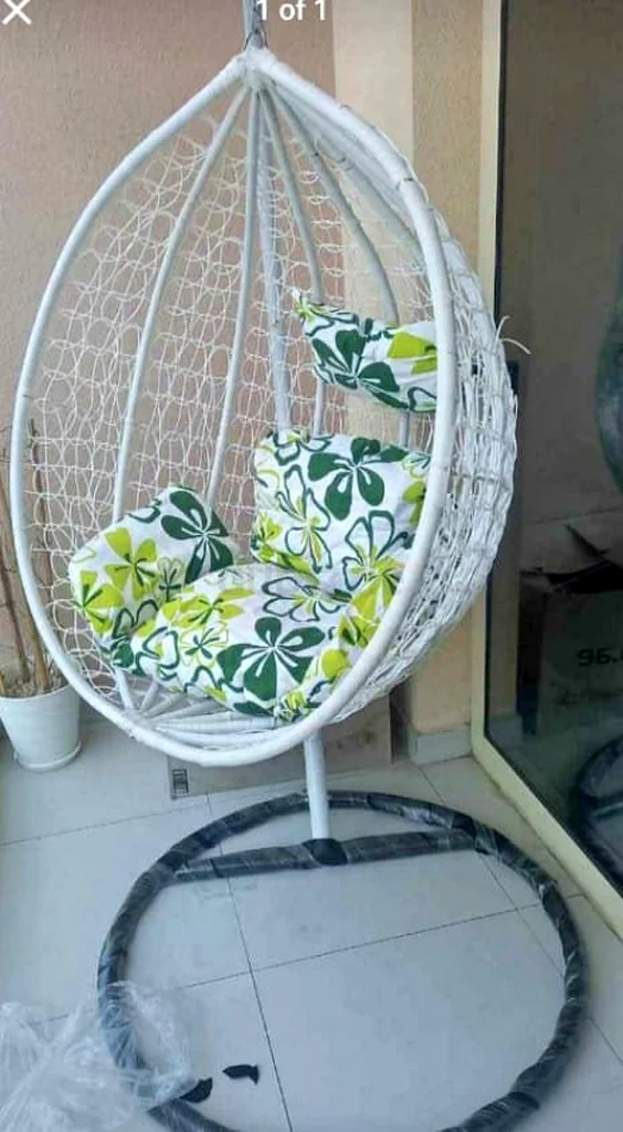 Chic and Comfy Hanging Egg Chair - Perfect for Relaxation63220328225154118