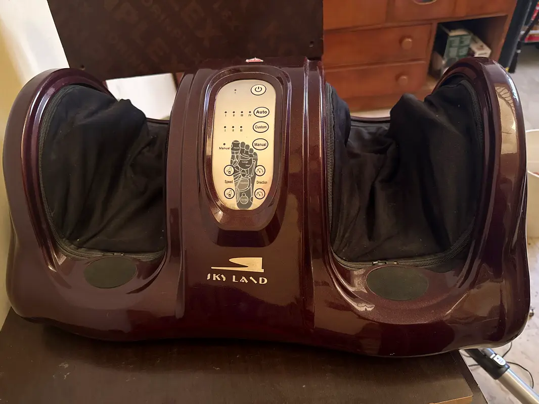 Relax and Unwind with the Sky Land Foot Massager! In Excellent condition rarely used