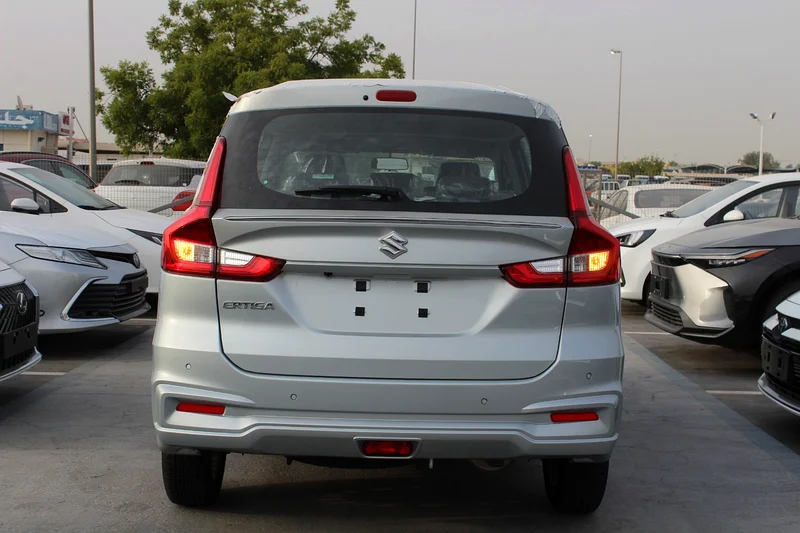 2025 سوزوكي إيرتيجا 1.5 لتر GLX63126952228482113