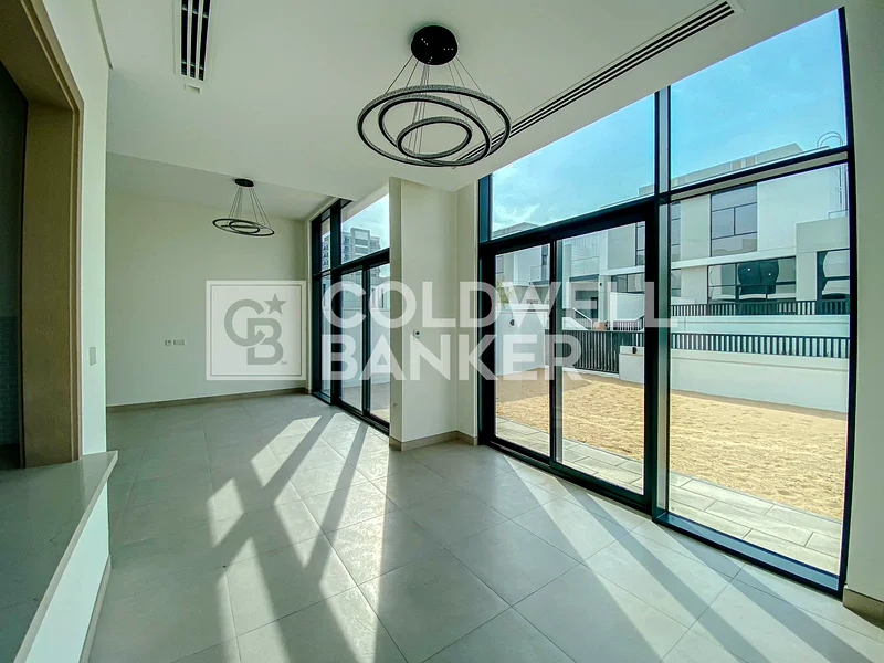 Huge Layout | Type A | Ready To Move63165229069953112