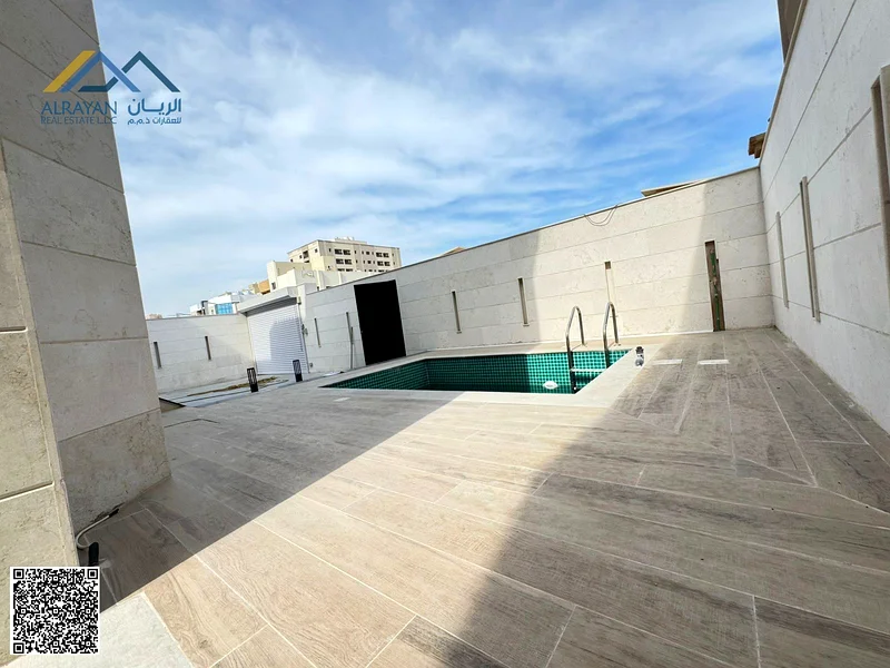 Luxury freehold villa for all nationalities, with no down payment, bank facilities, and a large private swimming pool.63874152805635114