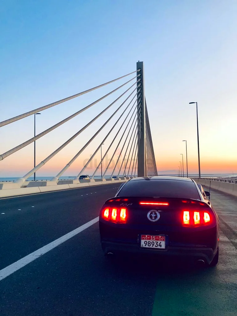 فورد موستانج V6 بريميوم – مواصفات دول مجلس التعاون الخليجي – أزرق – 211,000 كم63168972517121111