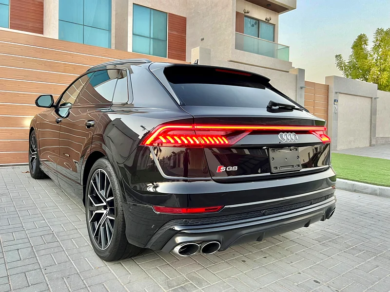 Audi SQ8 S-LINE 2021 
Clean title without accident
Original paint63398608256514113