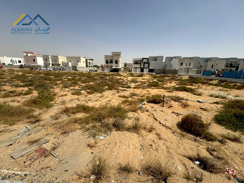 Townhouse ground floor * in a very excellent location * and a reasonable price, negotiable * on an asphalt street * freehold63197613873281113