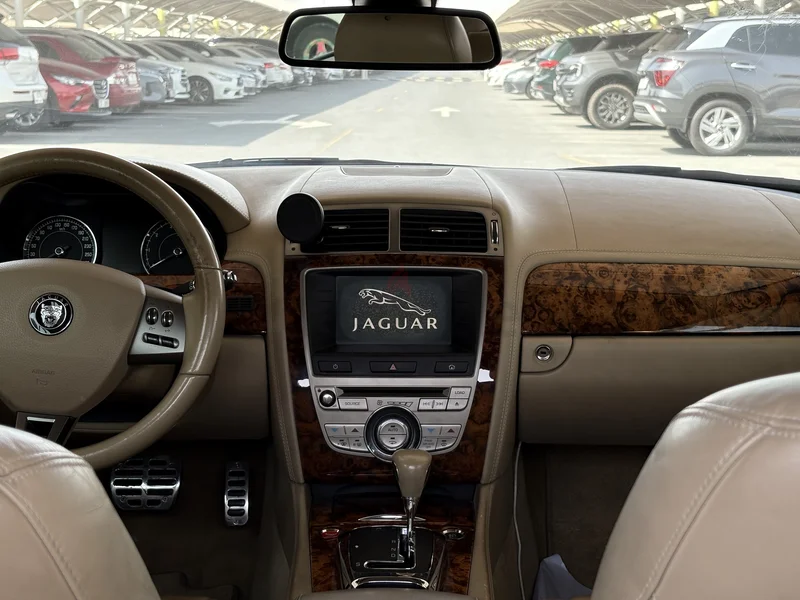 Jaguar XKR 2008 – Supercharged V8 | GCC Specs | Full Service | 97,000 KM Only62932677227267114