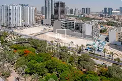 Brand New Unit | Smart Home | Park View