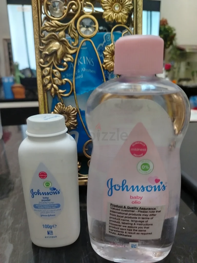Johnsons Baby Powder and Baby Oil63206394556290112