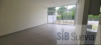 Single Row | Vacant | Semi Detach