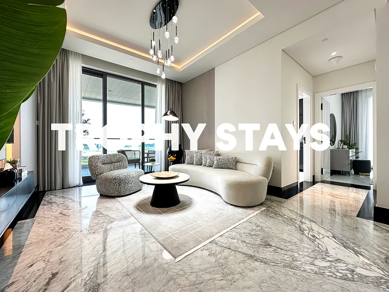 Canal View  | Private Jacuzzi | All Bills Incl63835995952897114