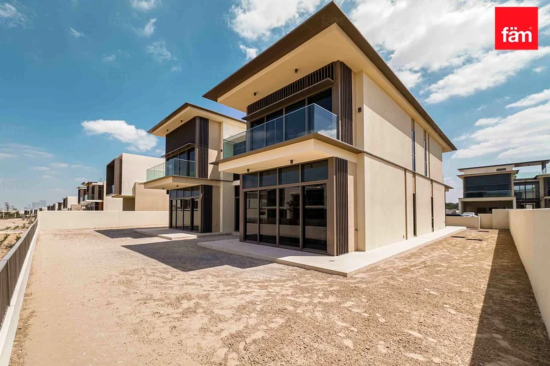Community Expert | Multiple Villas | Brand New63754432413699110
