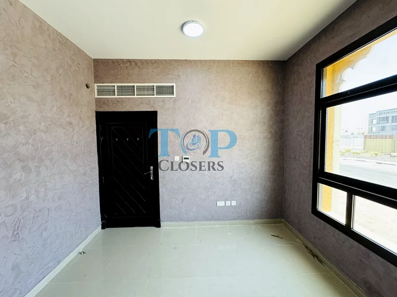 قريب من منطقة المدرسة والمستشفى | الطابق الأرضي | واسع63151410677505114