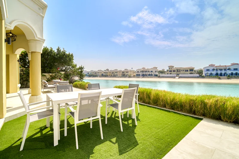 Beachfront 5BR Villa w/ Private Pool at the Palm63832012904065112