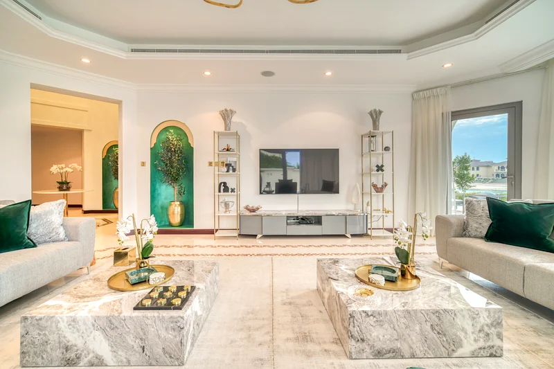 Beachfront 5BR Villa w/ Private Pool at the Palm63832012904065114