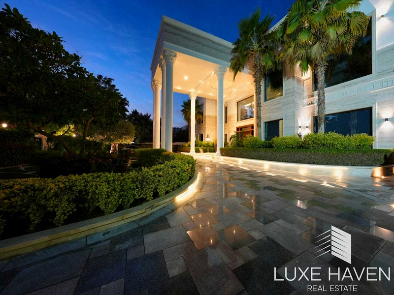 Exquisite Custom Mansion with Golf Course View62885278562306113