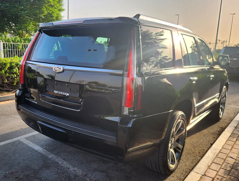 Escalade 2016 GCC | Very good condetion63398489369090114