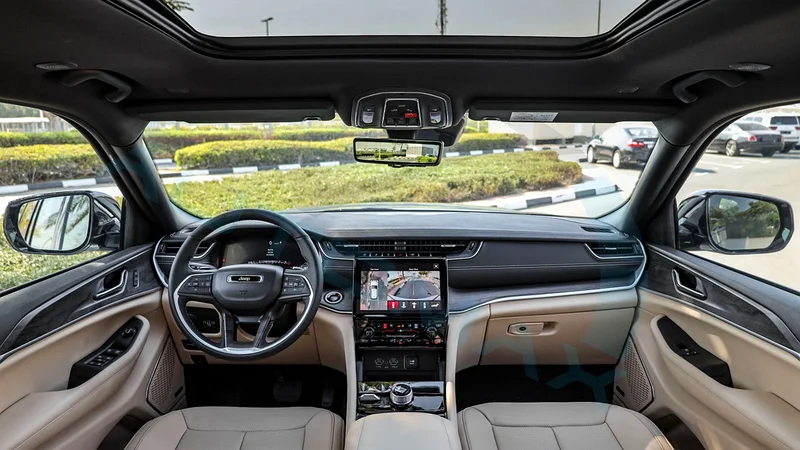 2025 JEEP GRAND CHEROKEE L LIMITED PLUS GCC 0Km With 3 Yrs or 60K Km Warranty @Official Dealer63171296846595112