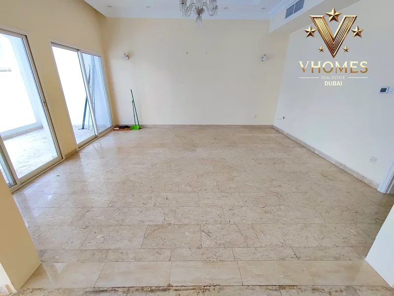 ٤ غرف نوم + غرفة دراسية | مجمع | موقع مركزي62885279485570113