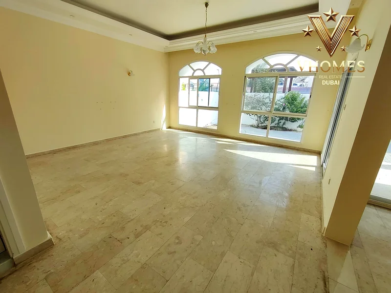 ٤ غرف نوم + غرفة دراسية | مجمع | موقع مركزي62885279485570112