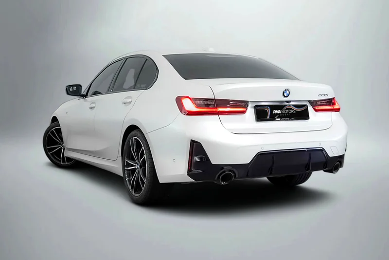 3,949 AED / 60 months | 0% DP | 2023 BMW 330i M Sport / BMW Warranty  Service Contract63158800981251111