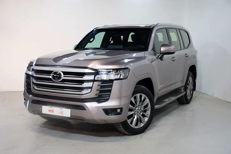 Toyota Land Cruiser TWIN TURBO GXR 2024 / EMI AED 4321 PM / DEALER WARRANTY62931648240129112