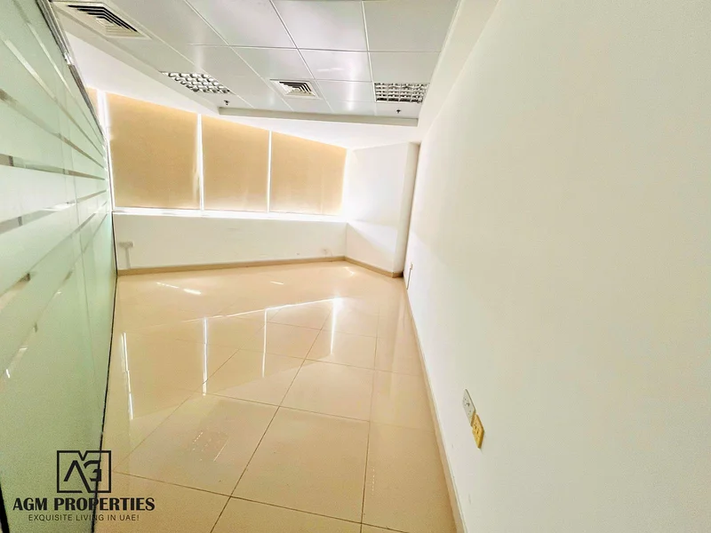 Partitioned Office I Bright View/Prime Location631966191151371111