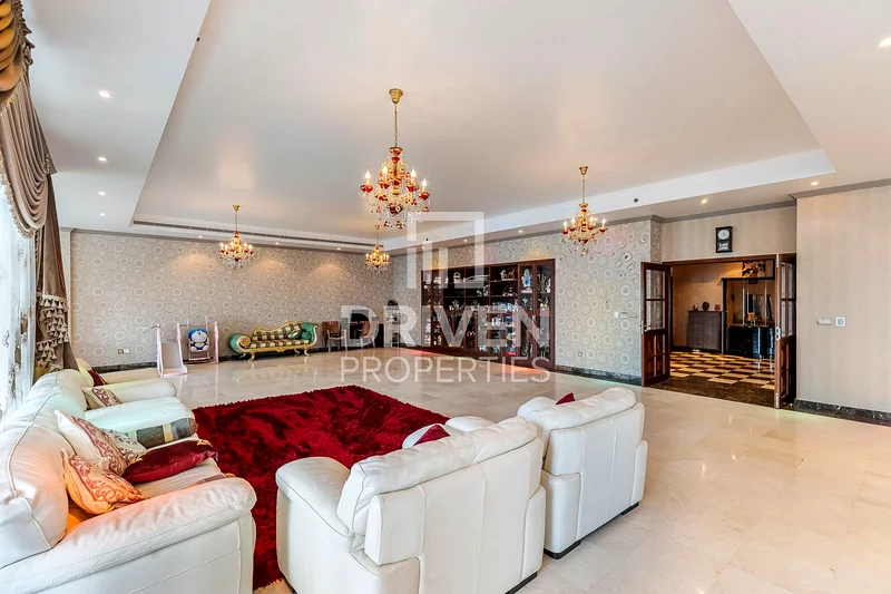 إطلالات بانورامية على بحر نخلة جميرا | طابق عالٍ63178406196866112