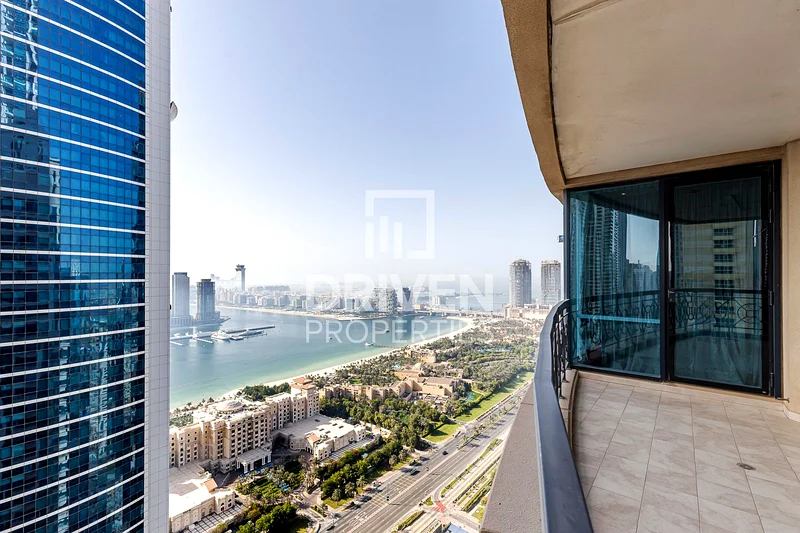 إطلالات بانورامية على بحر نخلة جميرا | طابق عالٍ63178406196866110