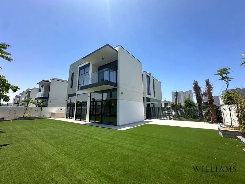 LARGE CORNER PLOT | LANDSCAPED | KEYS IN HAND63165229180162112