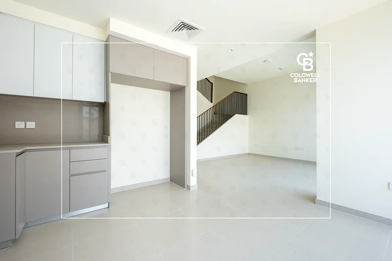 Brand New | Single Row | Huge Private Garden63806287938051114