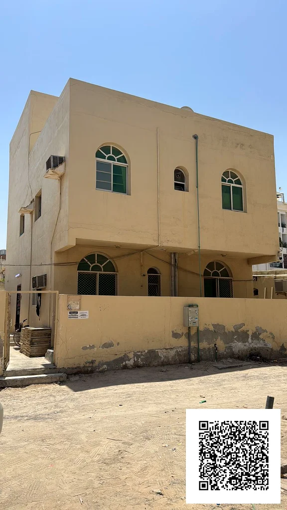 Compact Old Small Sea View Building Available for Sale63255516675969111