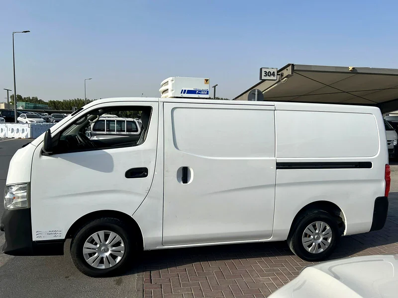 2018 Nissan Urvan Chiller63167093645825113