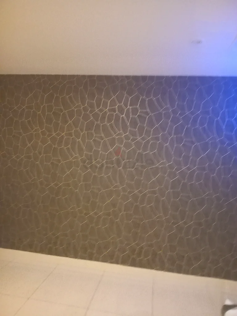 Wallpaper installation63184732758914111