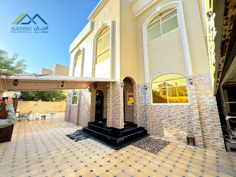 تشمل الكهرباء والمياه وتكييف الهواء، المساحة 6500 قدم مربع63874152839554111