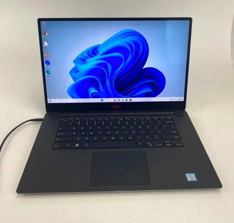Dell precision 5530 I7 8th 32gb ram works good but without battery632566016821791123