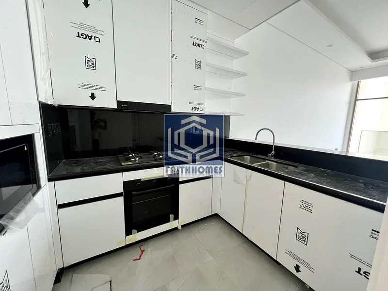شقة جديدة بالكامل بغرفة نوم واحدة | عائد استثمار جذاب | جاهزة للسكن63218291450881113