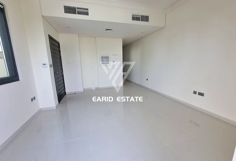 Single Row | R2em | Vacant | Unfurnished62890344439169111