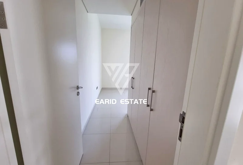 Single Row | R2em | Vacant | Unfurnished62890344439169113