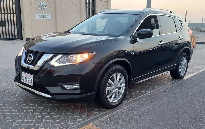 Nissan Rogue/Low mileage/Very clean car632282745835551113