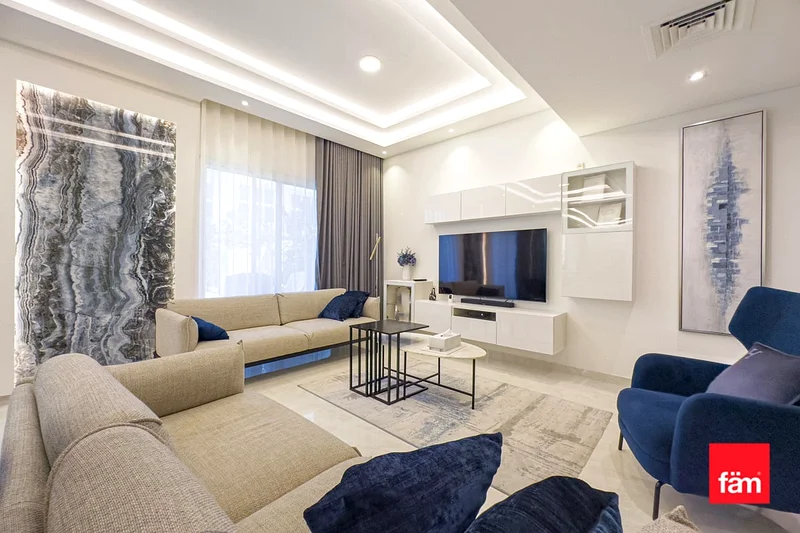 Furnished | Upgraded | Close To Park | 15th August63730987935745110