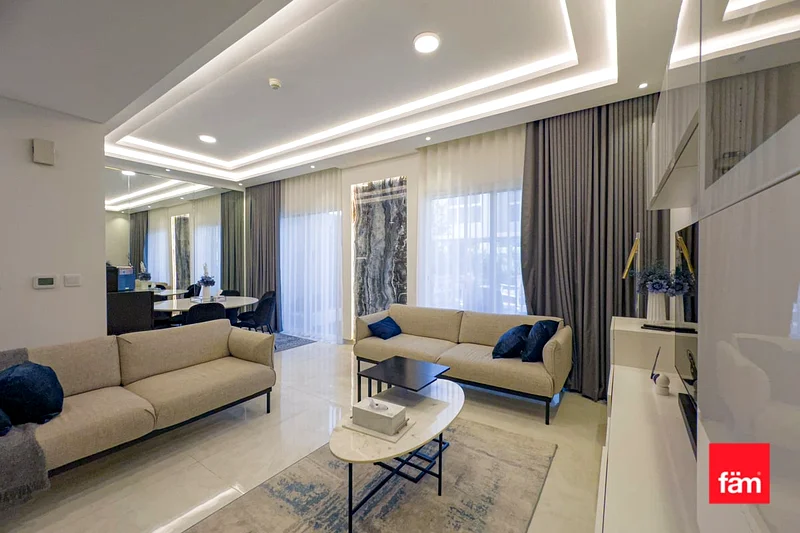 Furnished | Upgraded | Close To Park | 15th August63730987935745113