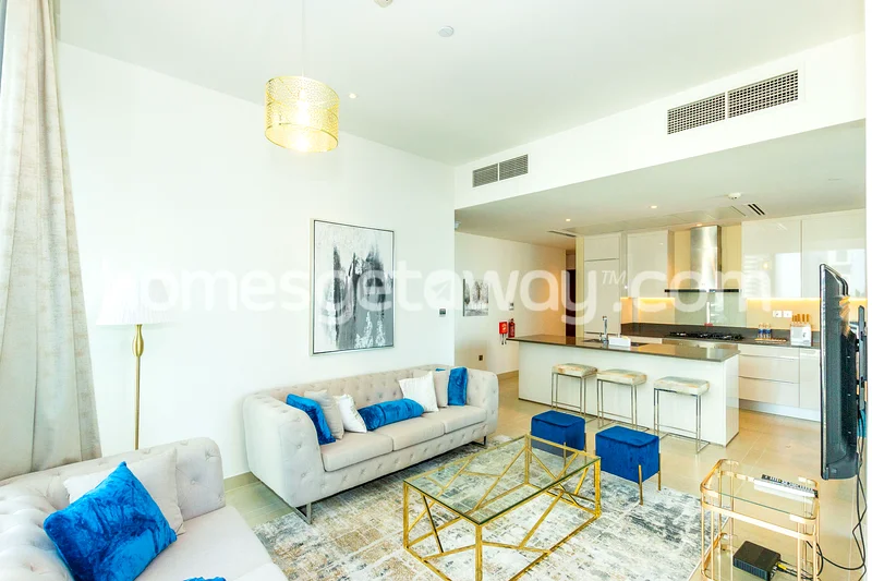 HomesGetaway -LUX 2BR in Marina Gate | Minutes away from the Beach63834582673154112