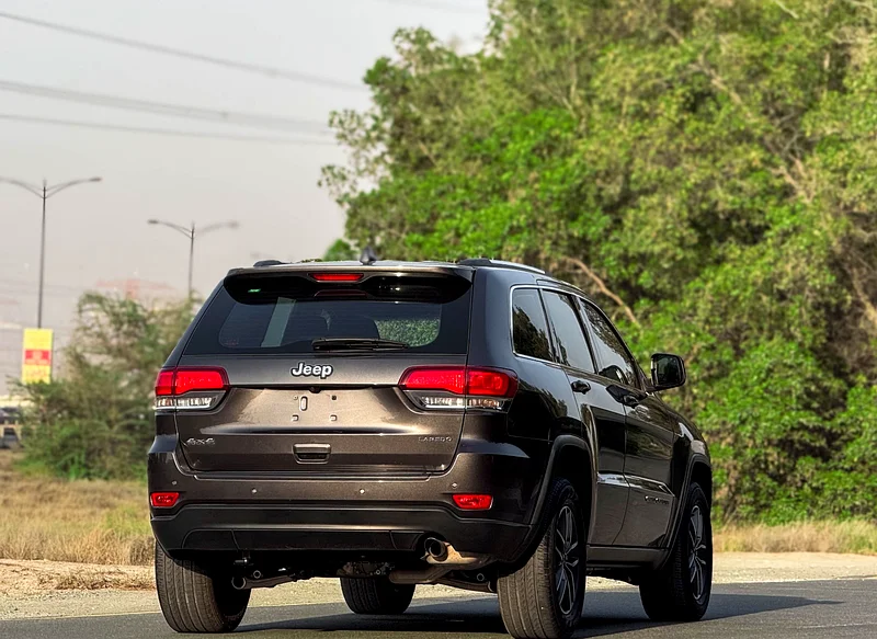 JEEP CHEROKEE LAREDO LIMITED 2021 GCC IN EXCELLENT CONDITION63171296839554113