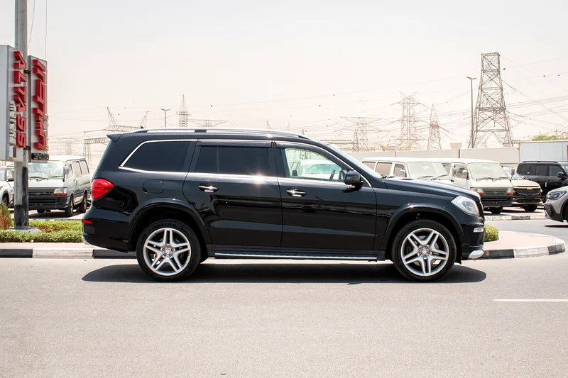 2013 - بنز GL550 - حالة ممتازة - 92,000 كم فقط63157885709315113