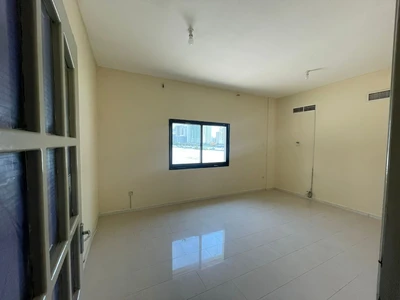Two-bedroom Apartment With A Balcony In Babushgara, Quiet Location Close To Amenities, Excellent Ve