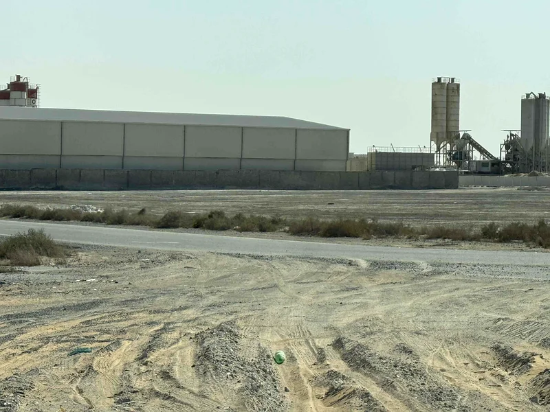 Buy your own land in sharjah on instalments63197130546178114