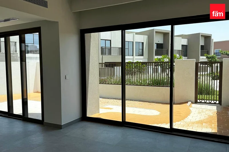 corner unit /big plot / take an action/vastu63214882019459112